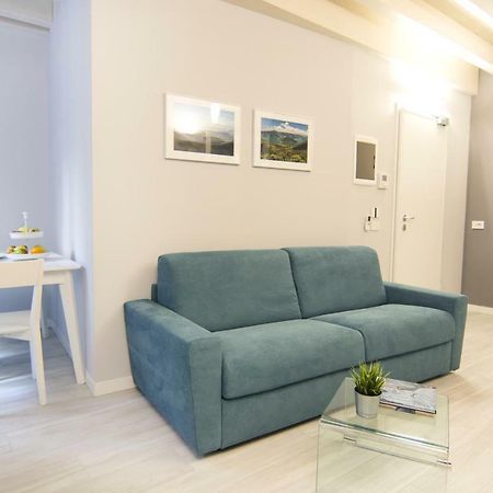 La Quadra Suites - Central Apartments In Iseo With Daily Housekeeping Kültér fotó