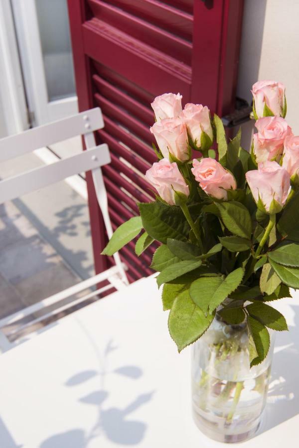 La Quadra Suites - Central Apartments In Iseo With Daily Housekeeping Kültér fotó